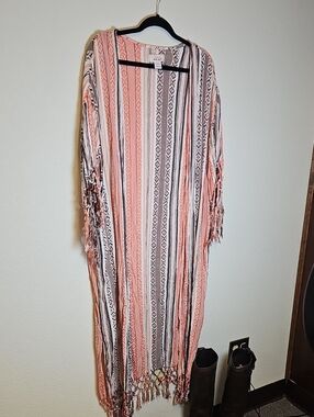 Ariat NWOT Coral and White Boho Fringe Maxi Kimono COVER UP XL - 2XL